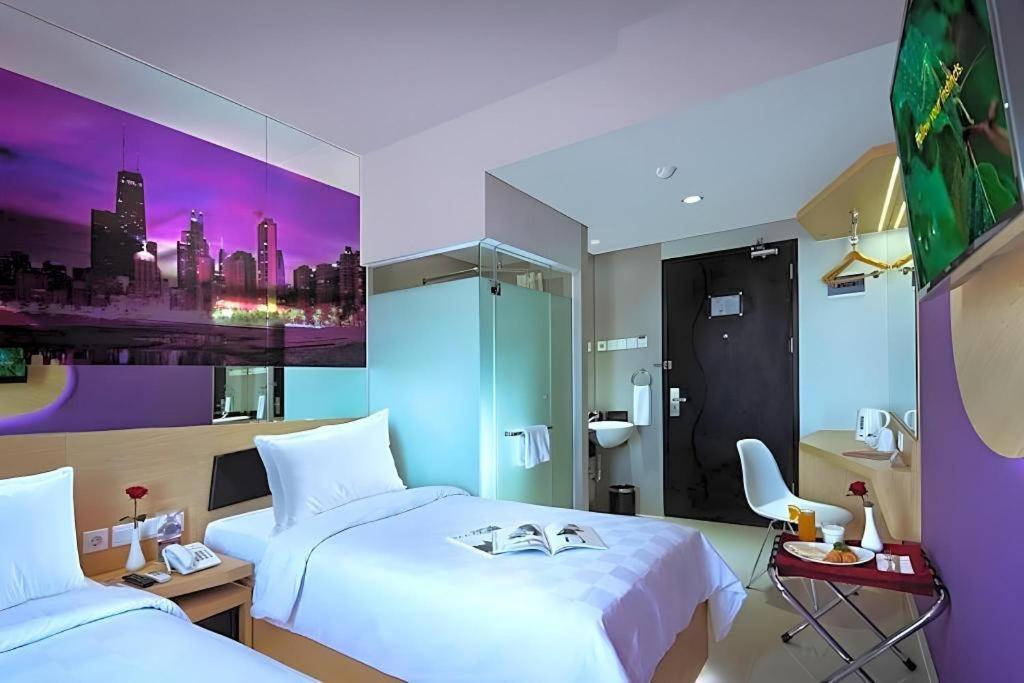 จี สวีท โฮเทล บาย อมิทยา Hotel สุราบายา ภายนอก รูปภาพ