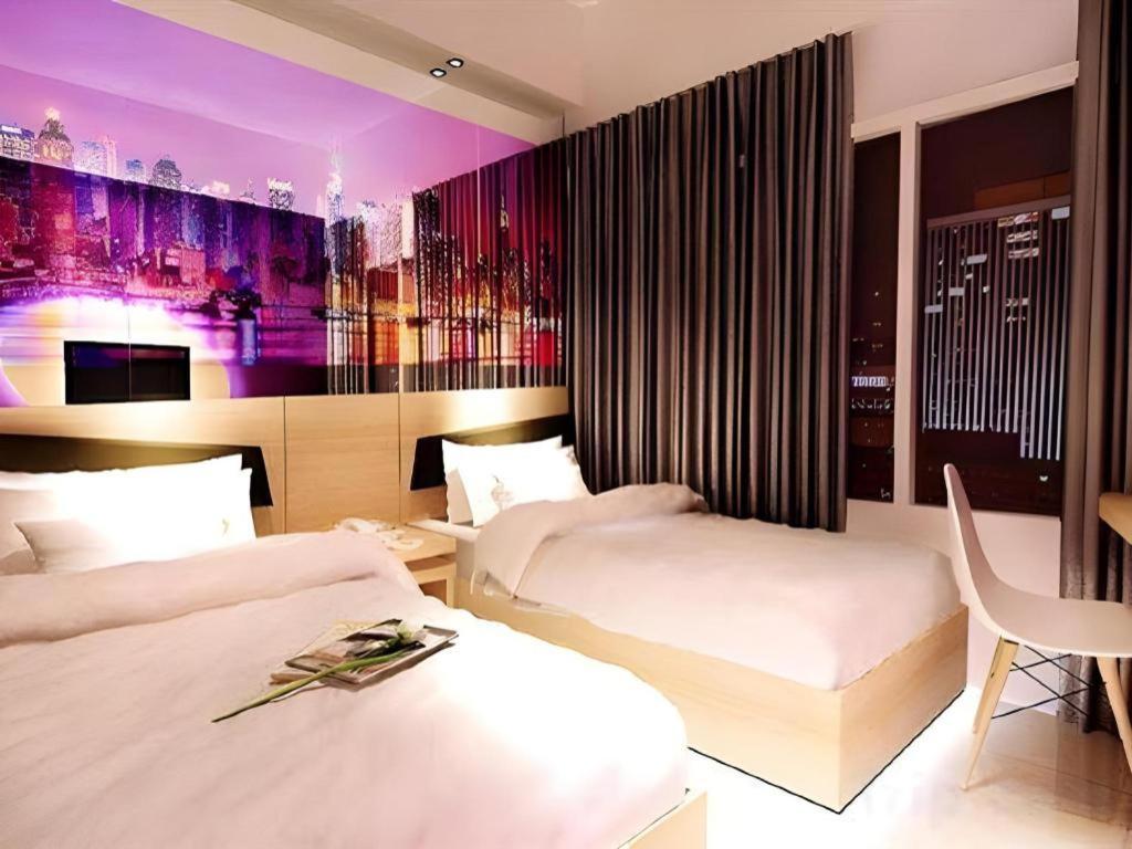 จี สวีท โฮเทล บาย อมิทยา Hotel สุราบายา ภายนอก รูปภาพ