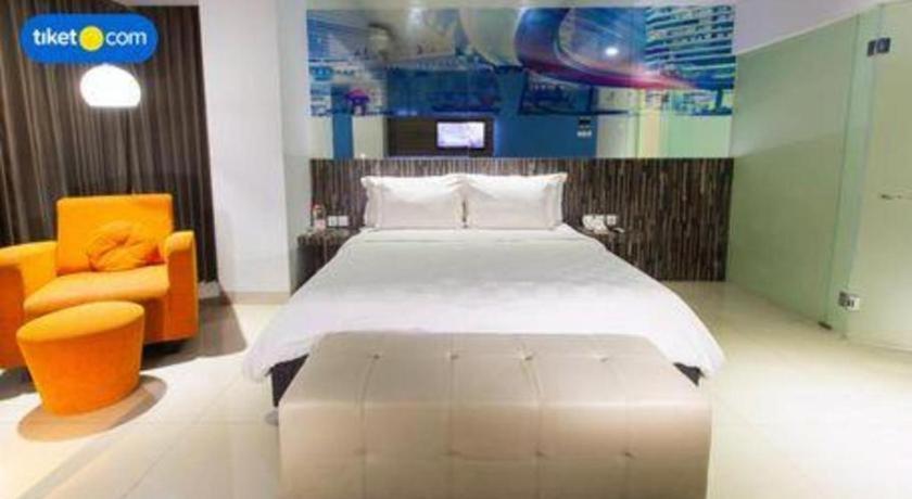 จี สวีท โฮเทล บาย อมิทยา Hotel สุราบายา ภายนอก รูปภาพ