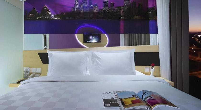 จี สวีท โฮเทล บาย อมิทยา Hotel สุราบายา ภายนอก รูปภาพ